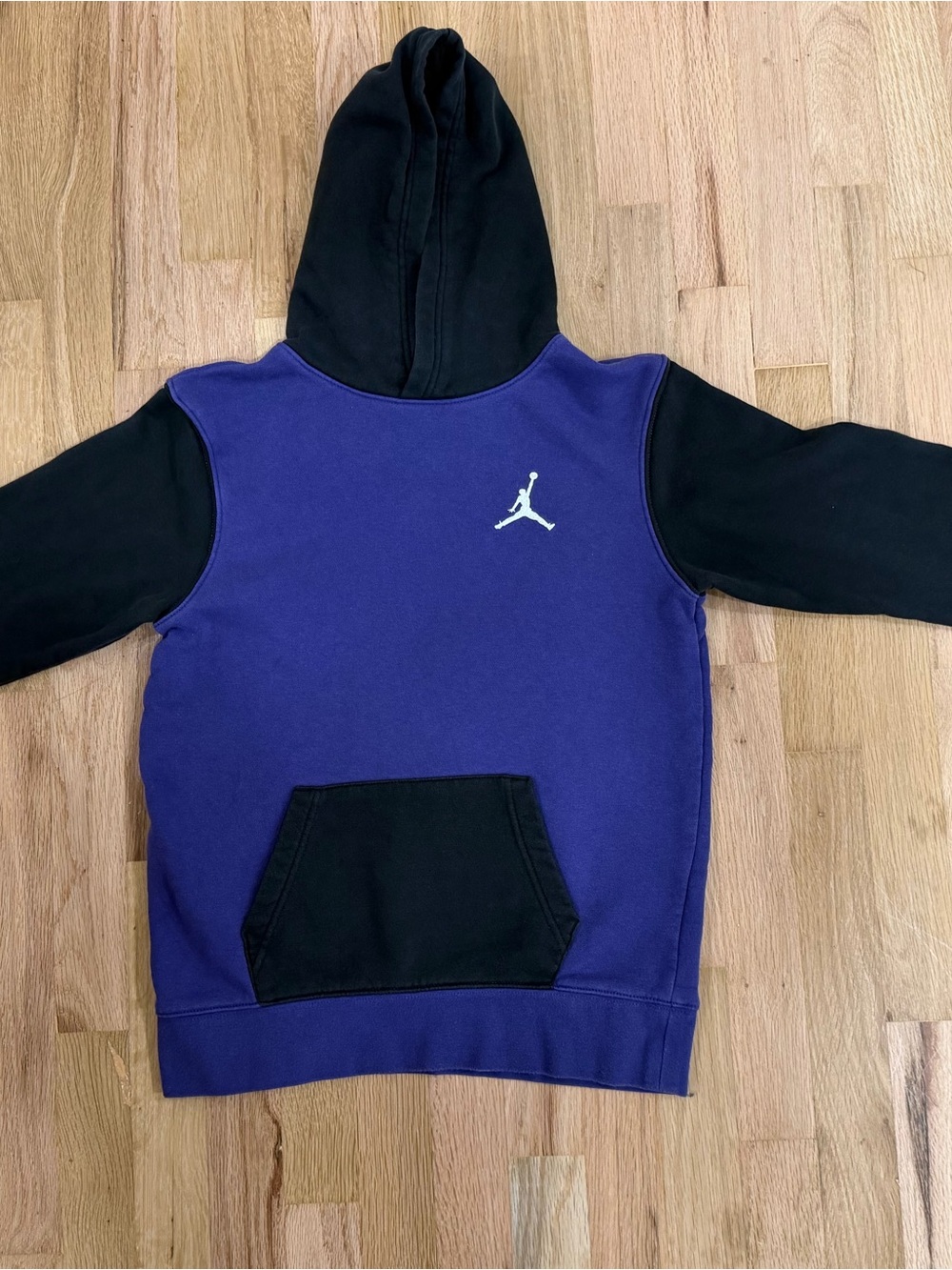 Jordan Purple and Black Kids' Hooded Pullover Sweatshirt Size 12/13